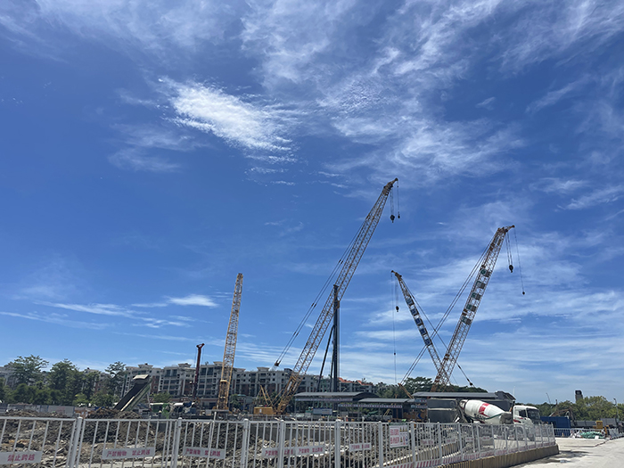 【全球之履】德赢vwin履带起重机“兄弟团“助建大湾区“一小时交通圈”建设