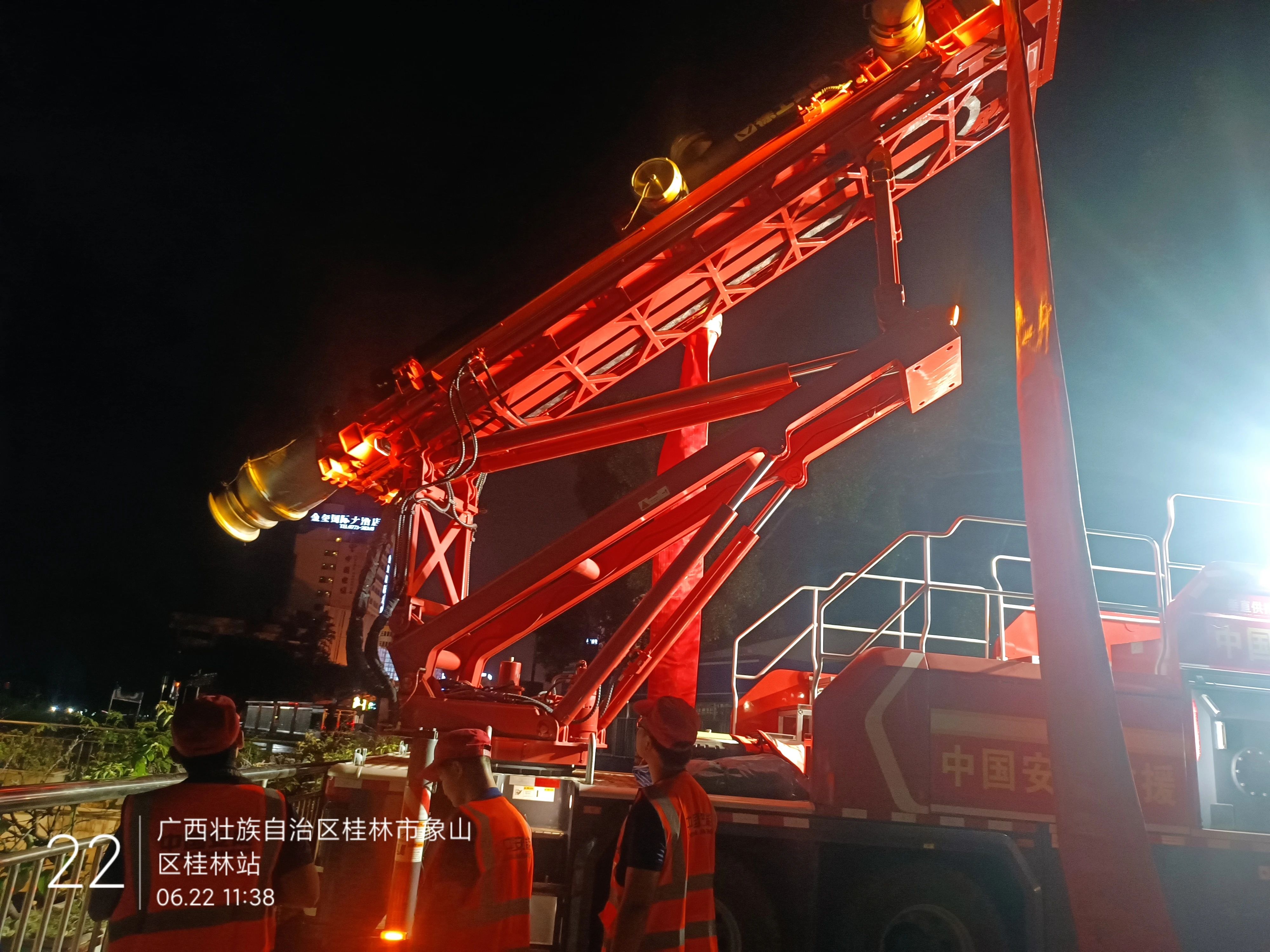 桂林洪水！德赢vwin多台排涝应急装备全力迎战!